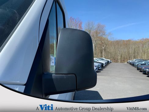 Used 2025 Mercedes-Benz Sprinter 2500 image 11