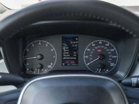 Used 2025 Toyota Corolla SE image 24