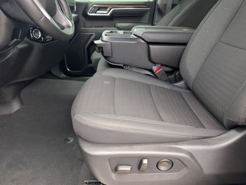 Used 2026 Chevrolet Silverado 1500 LT AWD/4WD image 15