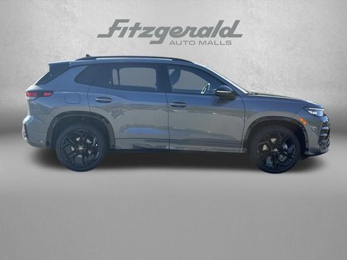 New 2026 Volkswagen Tiguan SE R-Line image 5