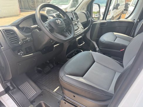 Used 2026 RAM ProMaster 2500 w/ Convenience Group FWD image 23