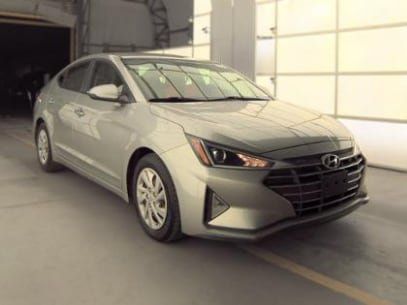 Used 2020 Hyundai Elantra SE FWD image 4