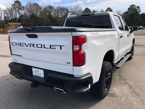 Used 2020 Chevrolet Silverado 1500 LT Trail Boss w/ Convenience Package image 6