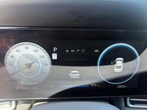 Used 2025 Hyundai Elantra SEL FWD image 41