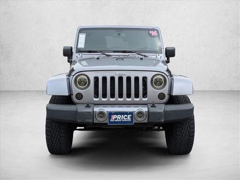 Used 2016 Jeep Wrangler Unlimited Sahara w/ Mopar Chrome Edition Group AWD/4WD image 2