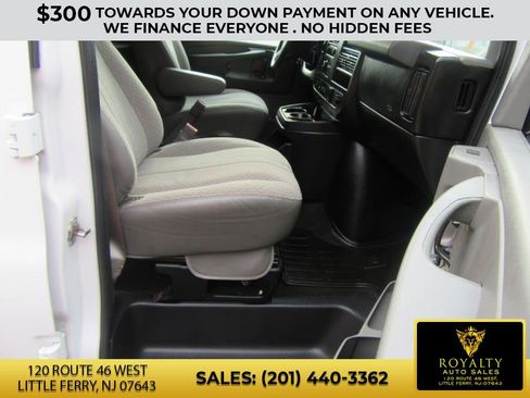 Used 2015 Chevrolet Express 2500 LS image 34