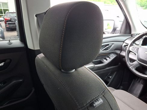 Used 2021 Chevrolet Traverse LT AWD/4WD image 13