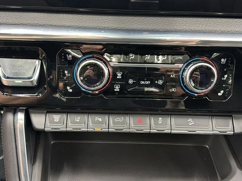 Used 2025 GMC Sierra 3500 Denali w/ Denali Reserve Package image 25