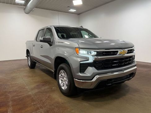 Used 2026 Chevrolet Silverado 1500 LT AWD/4WD image 32