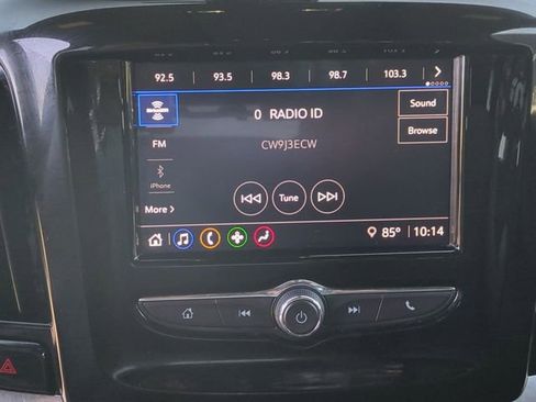 Used 2023 Chevrolet Traverse LT FWD image 16