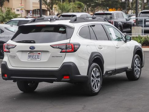 Certified 2025 Subaru Outback Premium AWD/4WD image 7