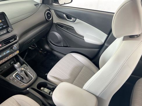 Used 2023 Hyundai Kona SEL w/ Convenience Package image 24