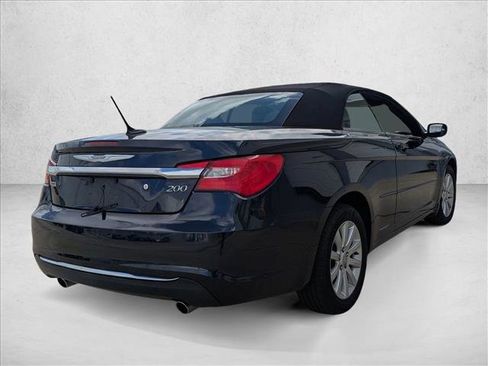 Used 2011 Chrysler 200 Touring image 5