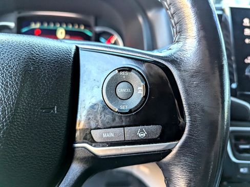 Used 2019 Honda Pilot Touring image 17