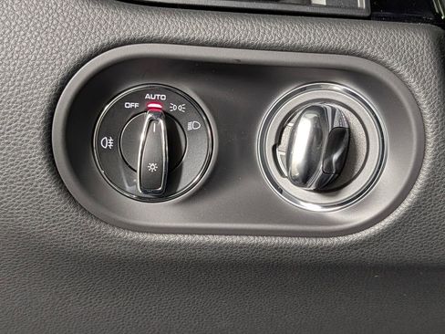 New 2026 Porsche Macan AWD/4WD image 35