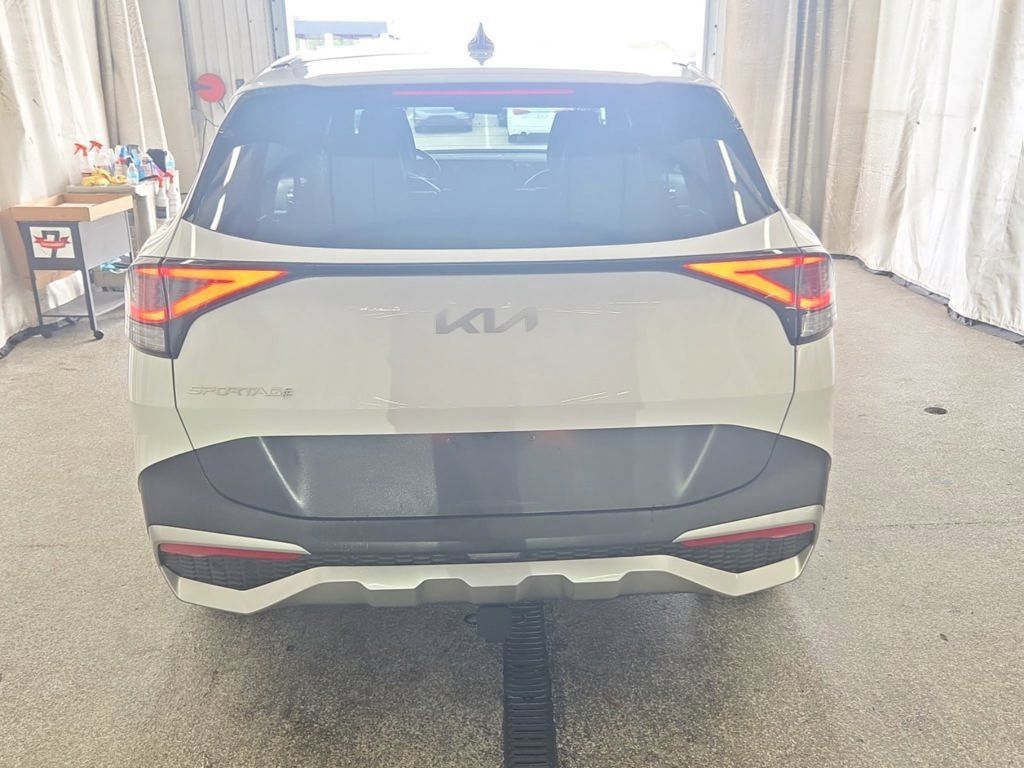 Used 2023 Kia Sportage EX FWD image 11