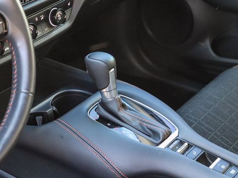 Used 2024 Honda HR-V Sport image 21