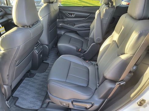 New 2026 Subaru Ascent Limited Bronze image 4