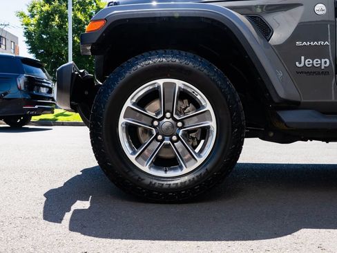 Used 2021 Jeep Wrangler Unlimited Sahara w/ Uconnect 4C Nav & Sound Group AWD/4WD image 7