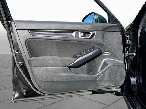 Used 2023 Honda Civic Sport image 22