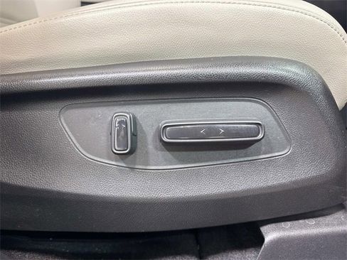 Used 2024 Honda CR-V EX-L image 16