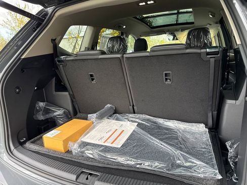 New 2026 Volkswagen Atlas SE image 15