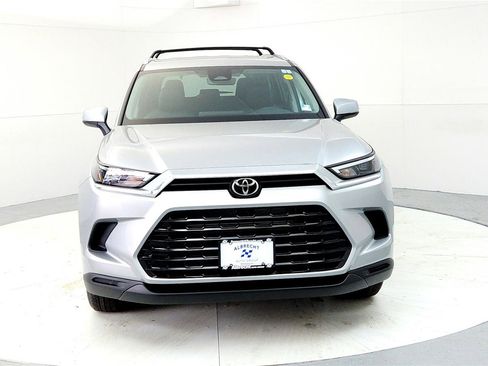 New 2026 Toyota Grand Highlander XLE image 8