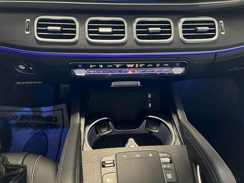 Certified 2025 Mercedes-Benz GLS 580 4MATIC image 13