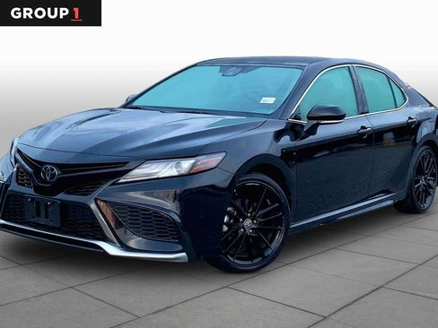 Used 2024 Toyota Camry XSE FWD image 1