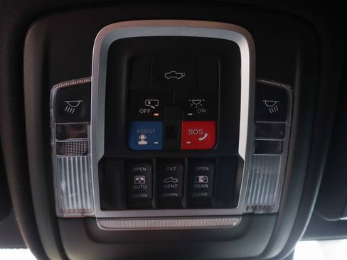 Used 2020 RAM 2500 Limited image 24