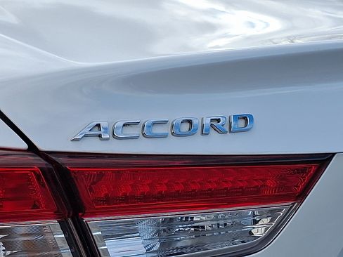 Used 2020 Honda Accord LX image 29