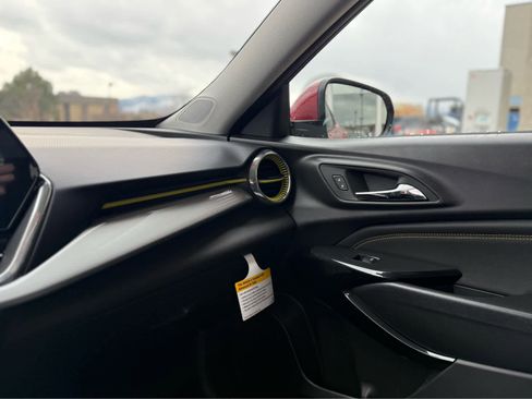 New 2026 Chevrolet Trax LT image 30