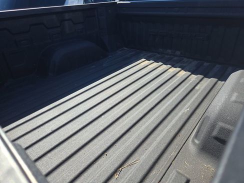 Certified 2023 GMC Sierra 1500 Denali w/ Denali Reserve Package AWD/4WD image 8