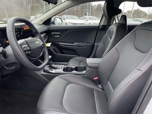 New 2026 Kia K4 EX image 3