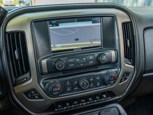 Used 2018 GMC Sierra 2500 Denali w/ Duramax Plus Package AWD/4WD image 27
