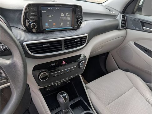 Used 2020 Hyundai Tucson Value FWD image 19