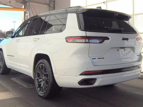 Used 2023 Jeep Grand Cherokee L Summit w/ Advanced Protech Group IV image 6