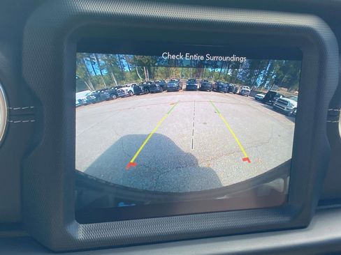 Used 2022 Jeep Wrangler Unlimited Sahara w/ Cold Weather Group image 6