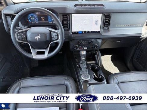 Used 2025 Ford Bronco Badlands AWD/4WD image 15