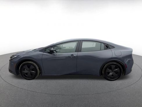Used 2025 Toyota Prius LE image 8
