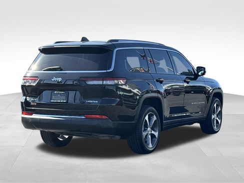 Used 2023 Jeep Grand Cherokee L Limited w/ Trailer Tow Group (B) AWD/4WD image 11
