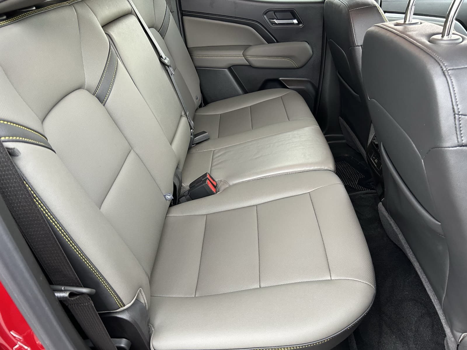 Used 2025 Chevrolet Colorado ZR2 AWD/4WD image 16