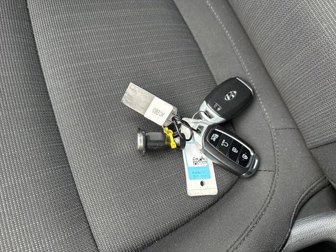 Used 2023 Hyundai Kona SEL image 30