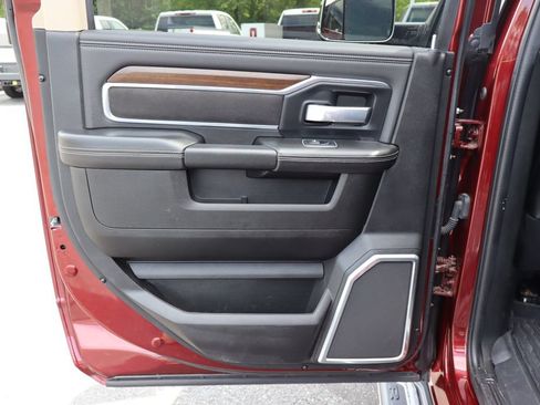 Used 2022 RAM 3500 Laramie AWD/4WD image 34