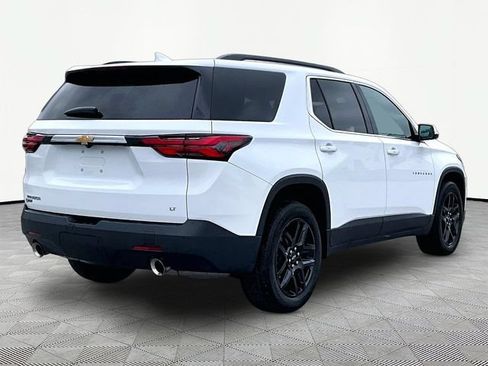 Used 2023 Chevrolet Traverse LT FWD image 6