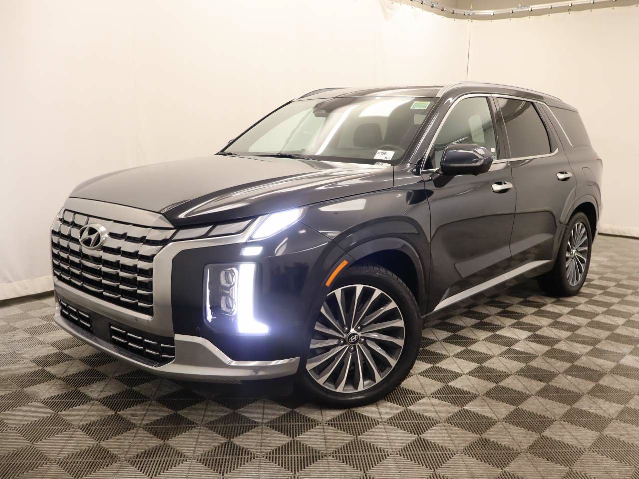 Used 2024 Hyundai Palisade Calligraphy AWD/4WD image 1
