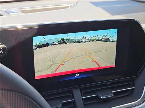 New 2026 Chevrolet Trax LT w/ LPO, Blackout Package image 13