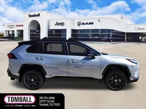 Used 2024 Toyota RAV4 XSE image 8