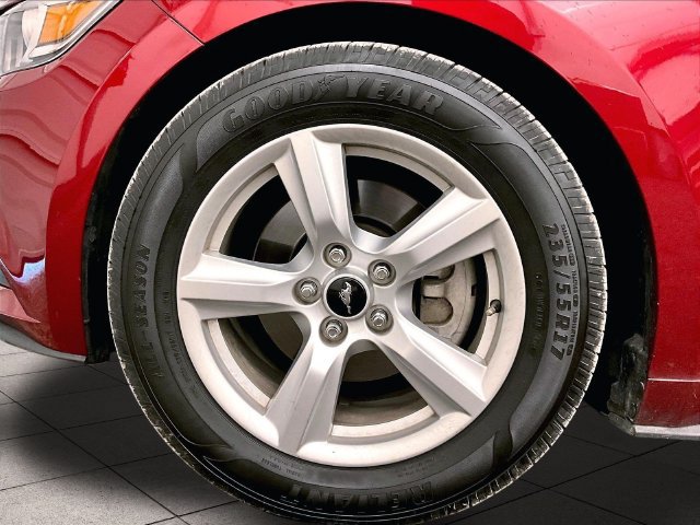Used 2016 Ford Mustang Coupe RWD image 8