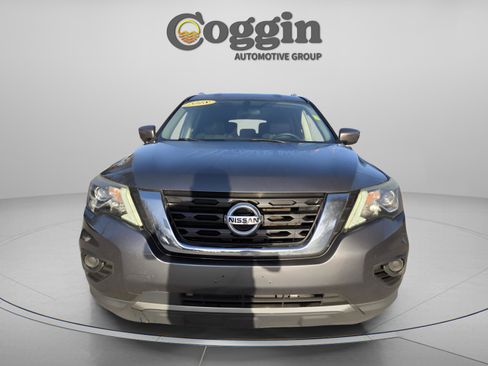 Used 2018 Nissan Pathfinder S image 5